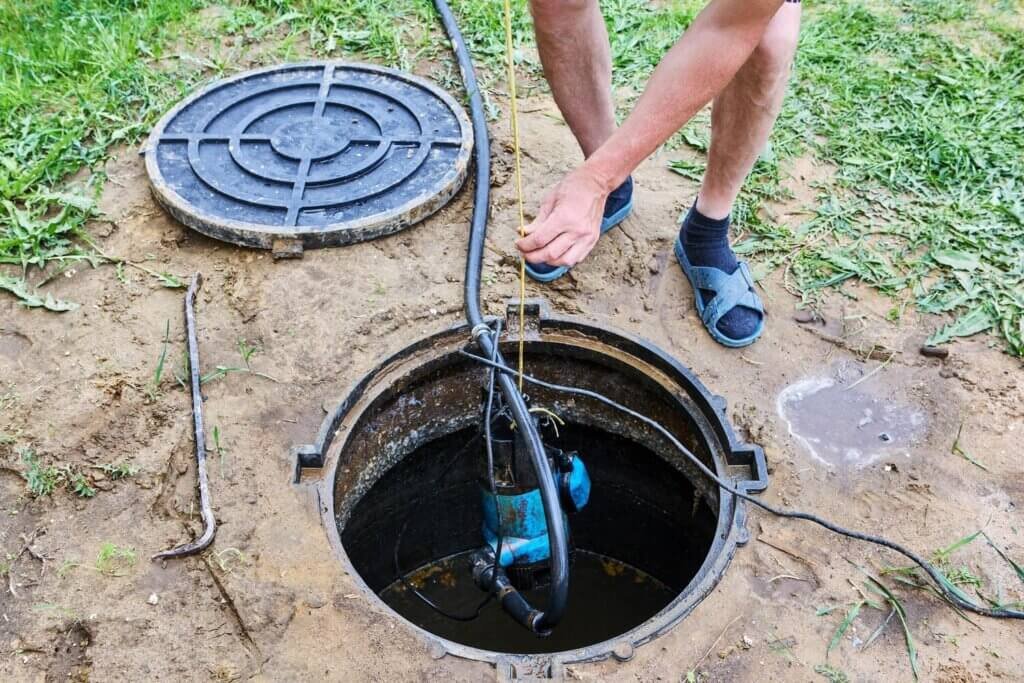 maintenance rural sewerage pumping out sewage using submersible wastewater pump 351981 5497 maintenance rural sewerage pumping out sewage using submersible wastewater pump 351981 5497